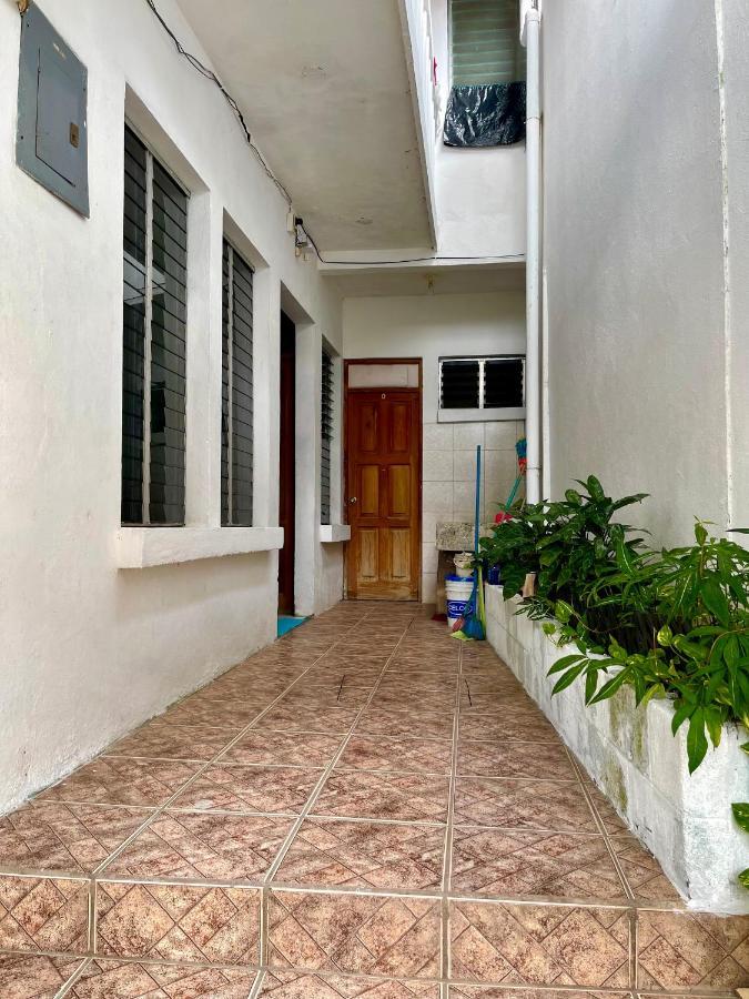 Hostal Inn 1 Flores Exterior foto